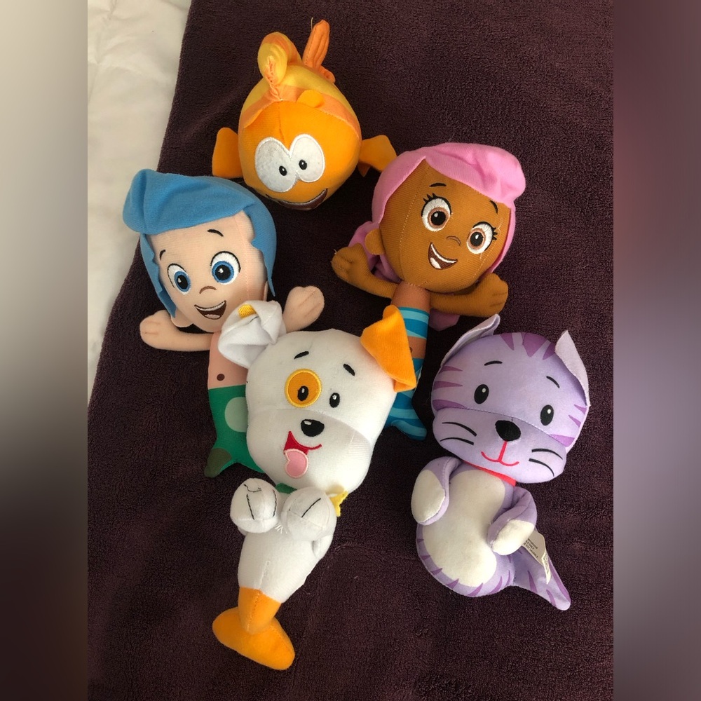 Bubble Guppies Plush Set